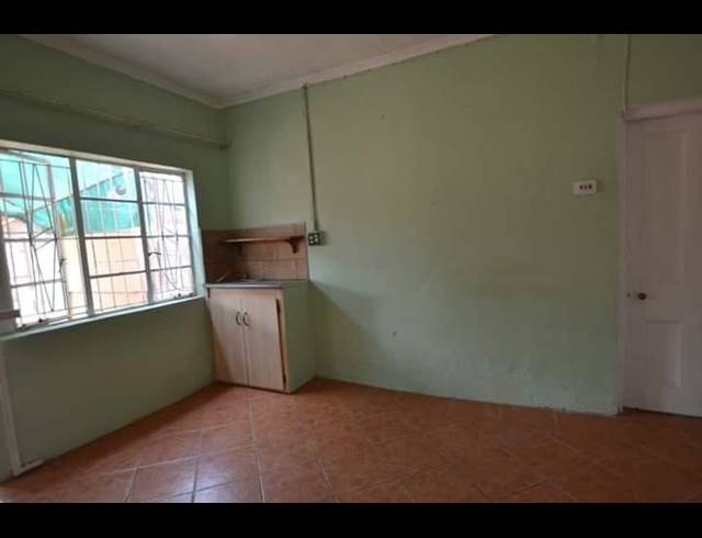 3 BEDROOM HOUSE FOR SALE IN DASPOORT ESTATE